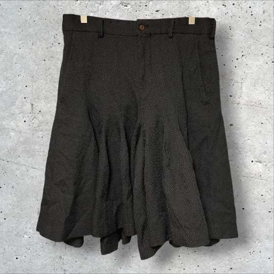 COMME des GARCONS HOMME PLUS パネル切替・ボリュームハーフパンツ